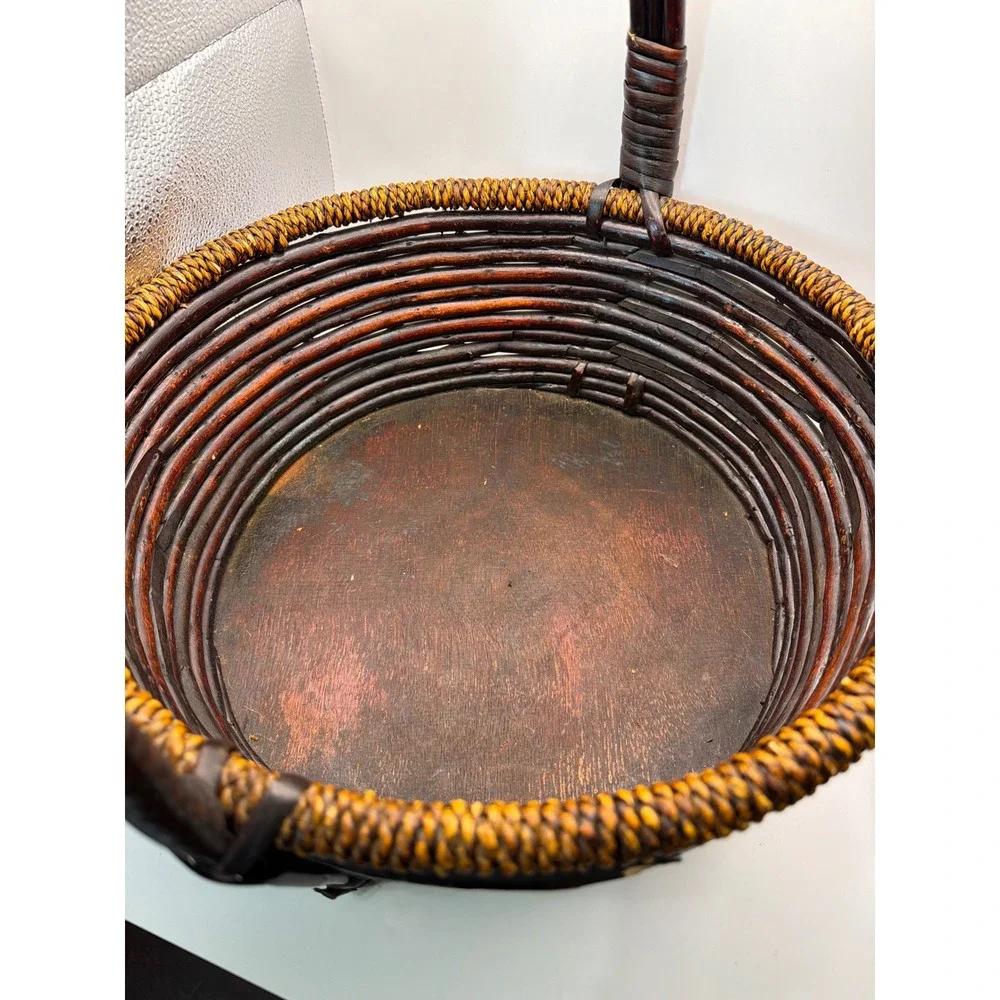 N/A handcrafted round